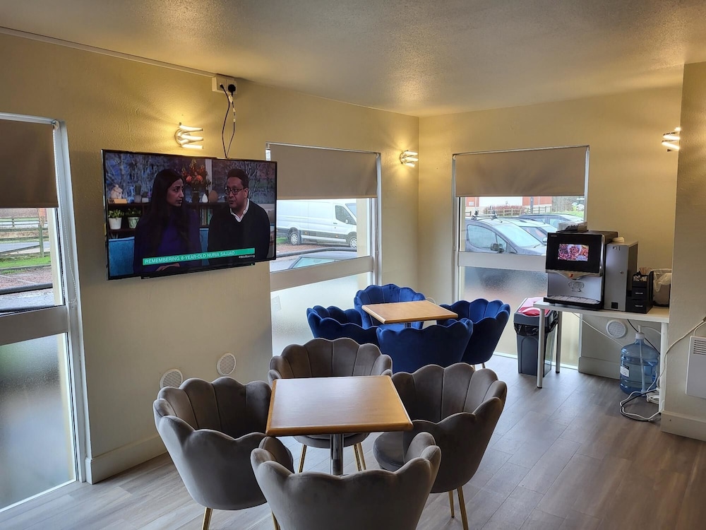 Metro Inns Falkirk 23/24