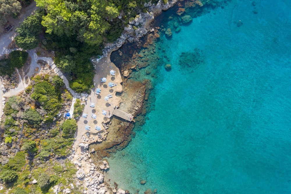 Kouros Exclusive Suites - Adults Only 72/78