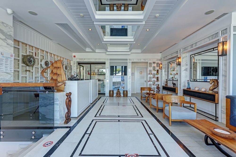Meis Exclusive Hotel 7/50