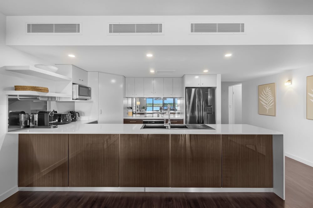 Riverside Holiday Apartments 10/78