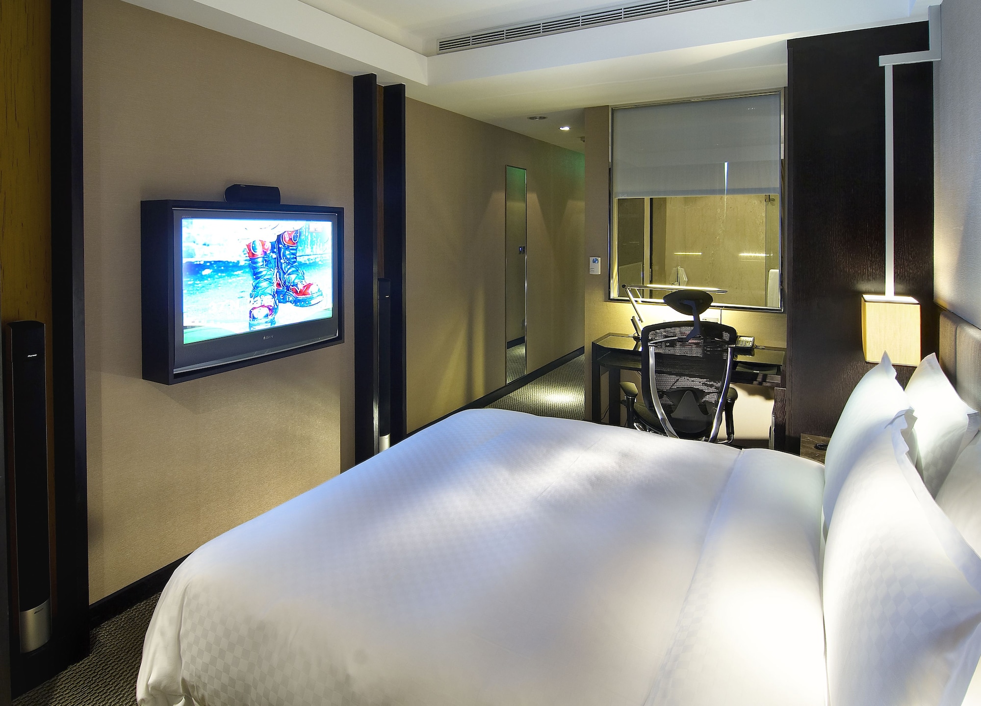 PREMIUM, KING BED