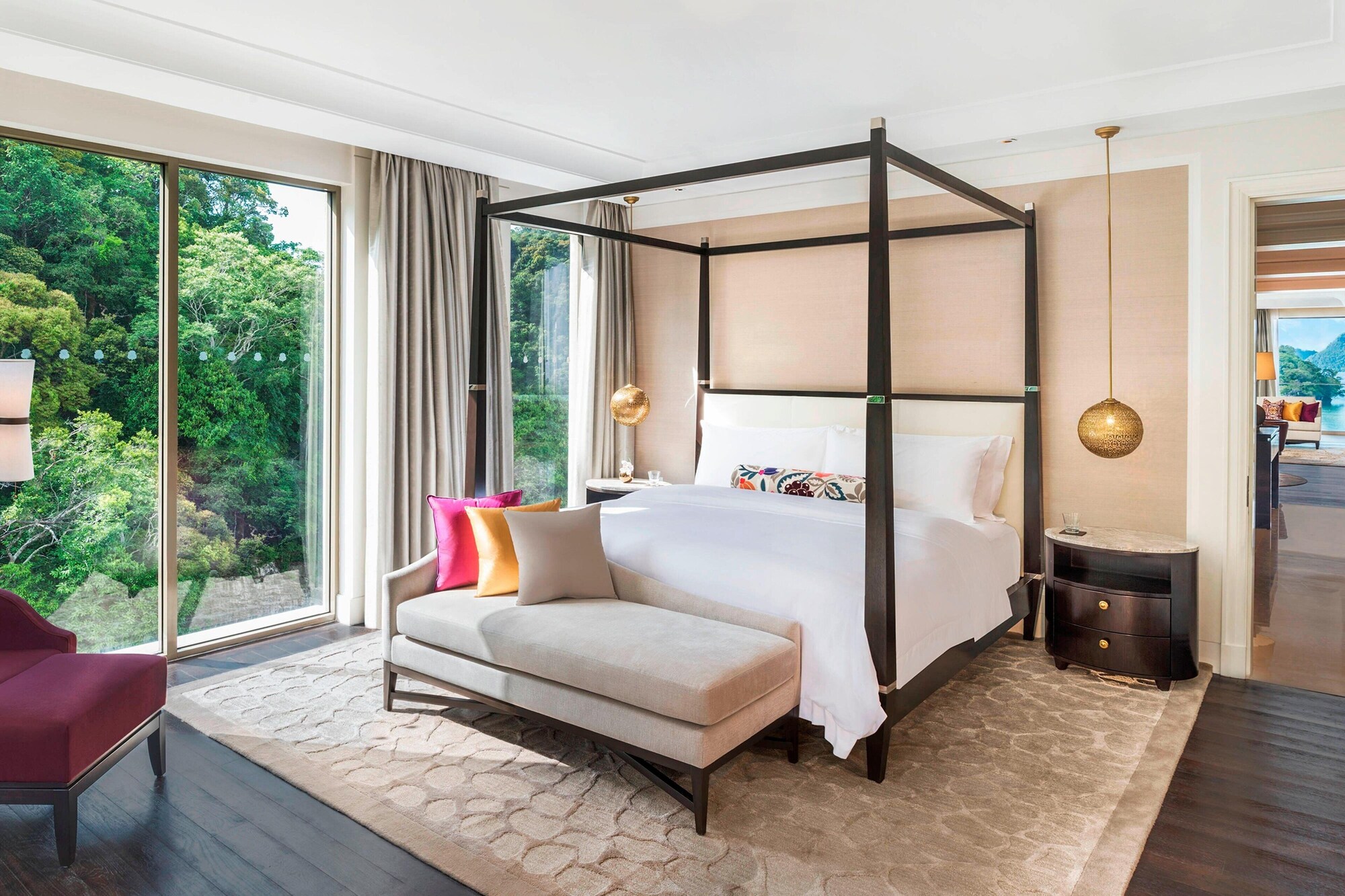 PANORAMIC, SUITE, KING BED
