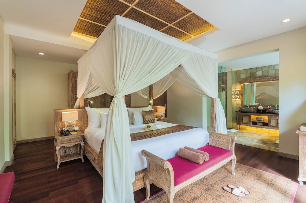The Udaya Resort Spa 15/74