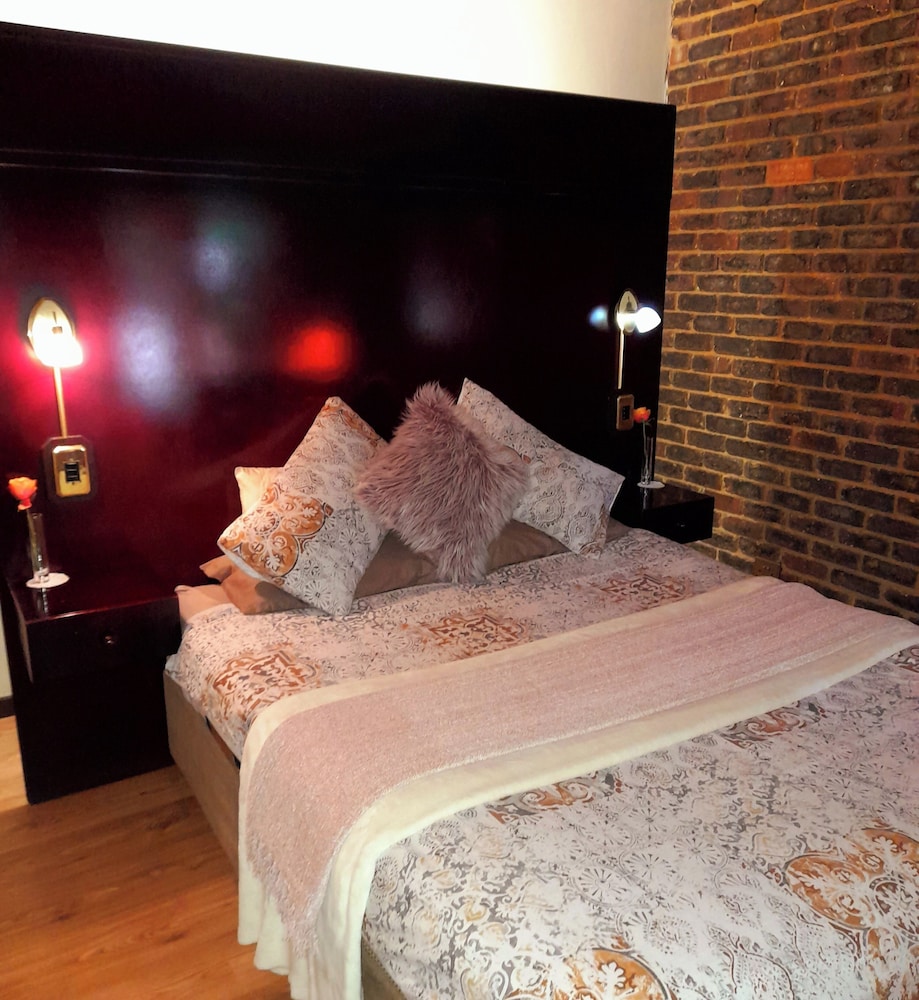 Breena Bnb Guest House 21/50