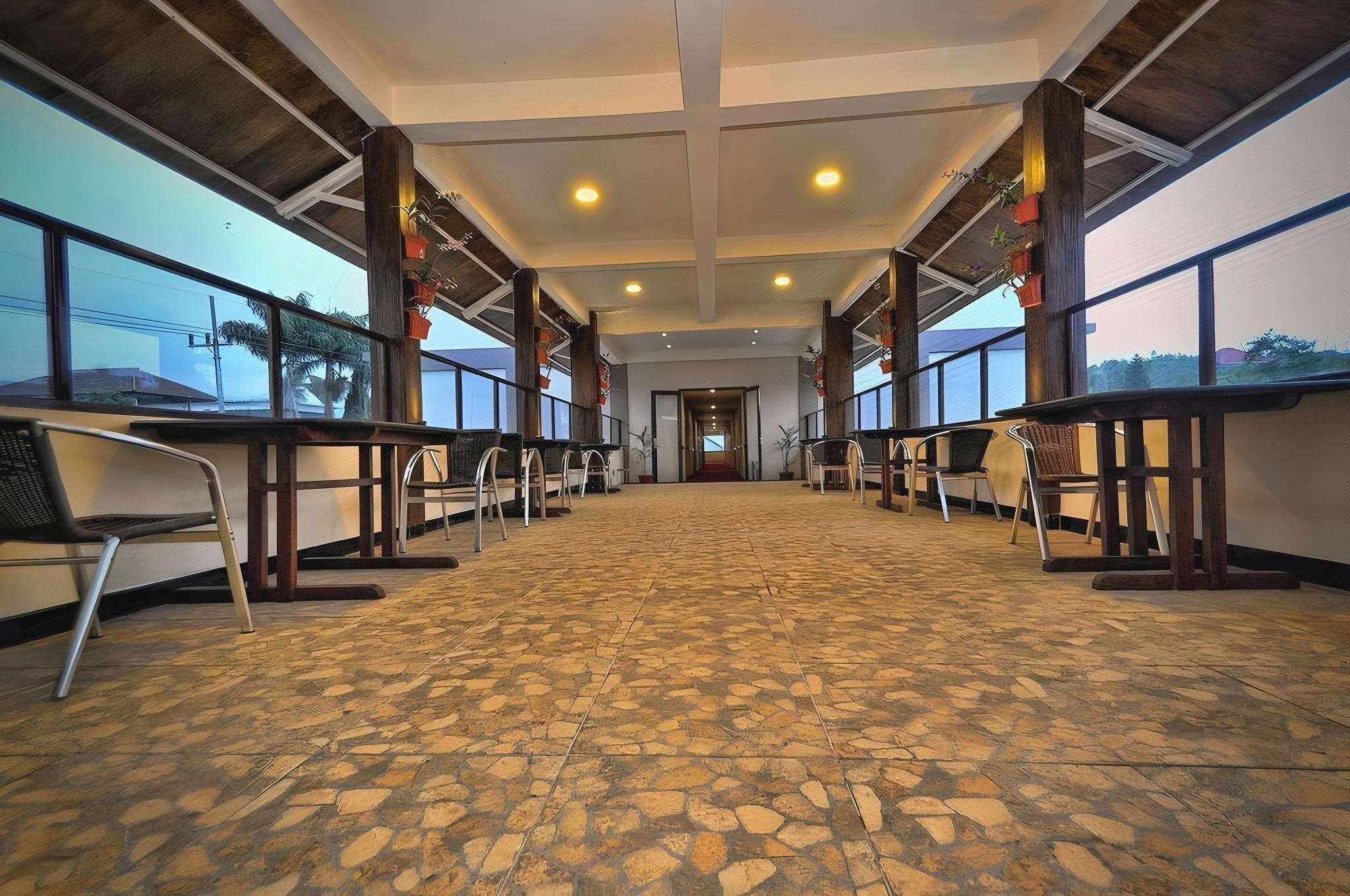 Spencer Green Hotel 33/40