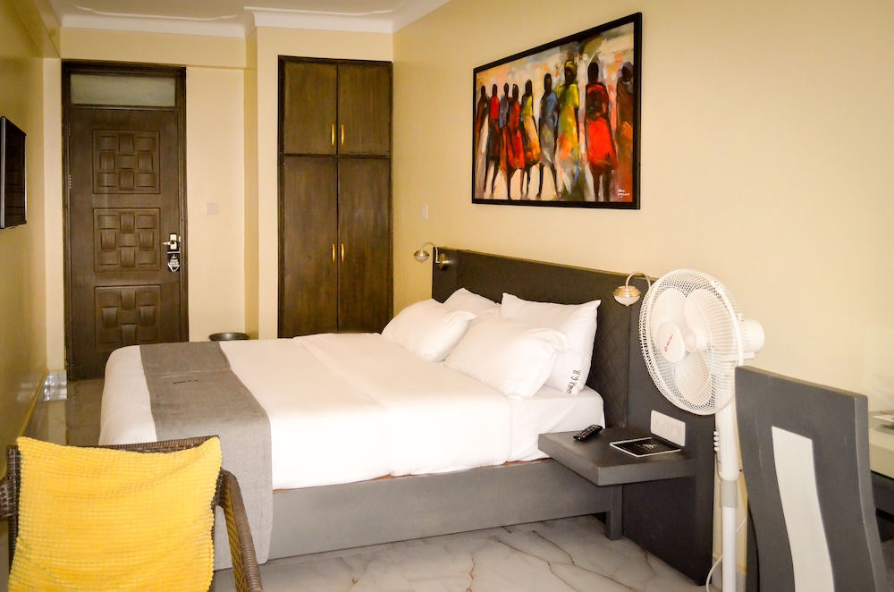 Dana Hotel 12/33