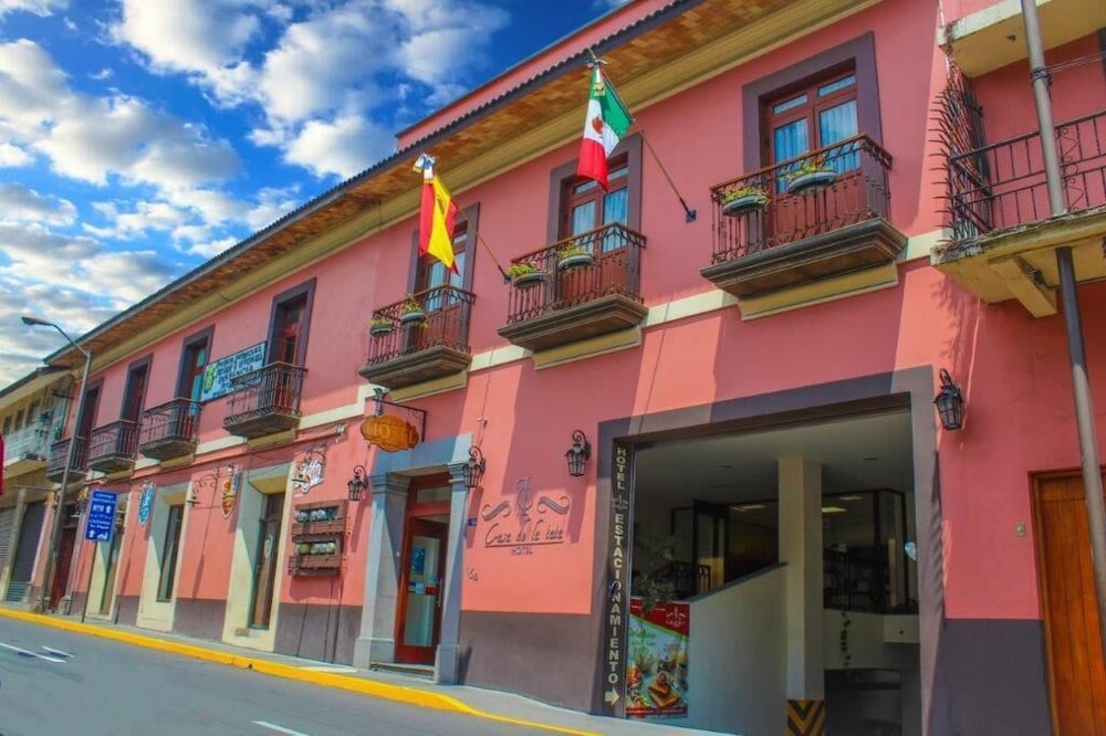 Casa de la iaia Hotel 3/47