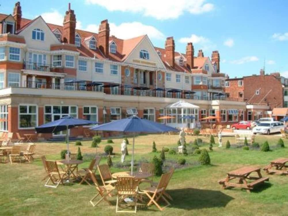 Skegness OYO Royal Hotel 56/60