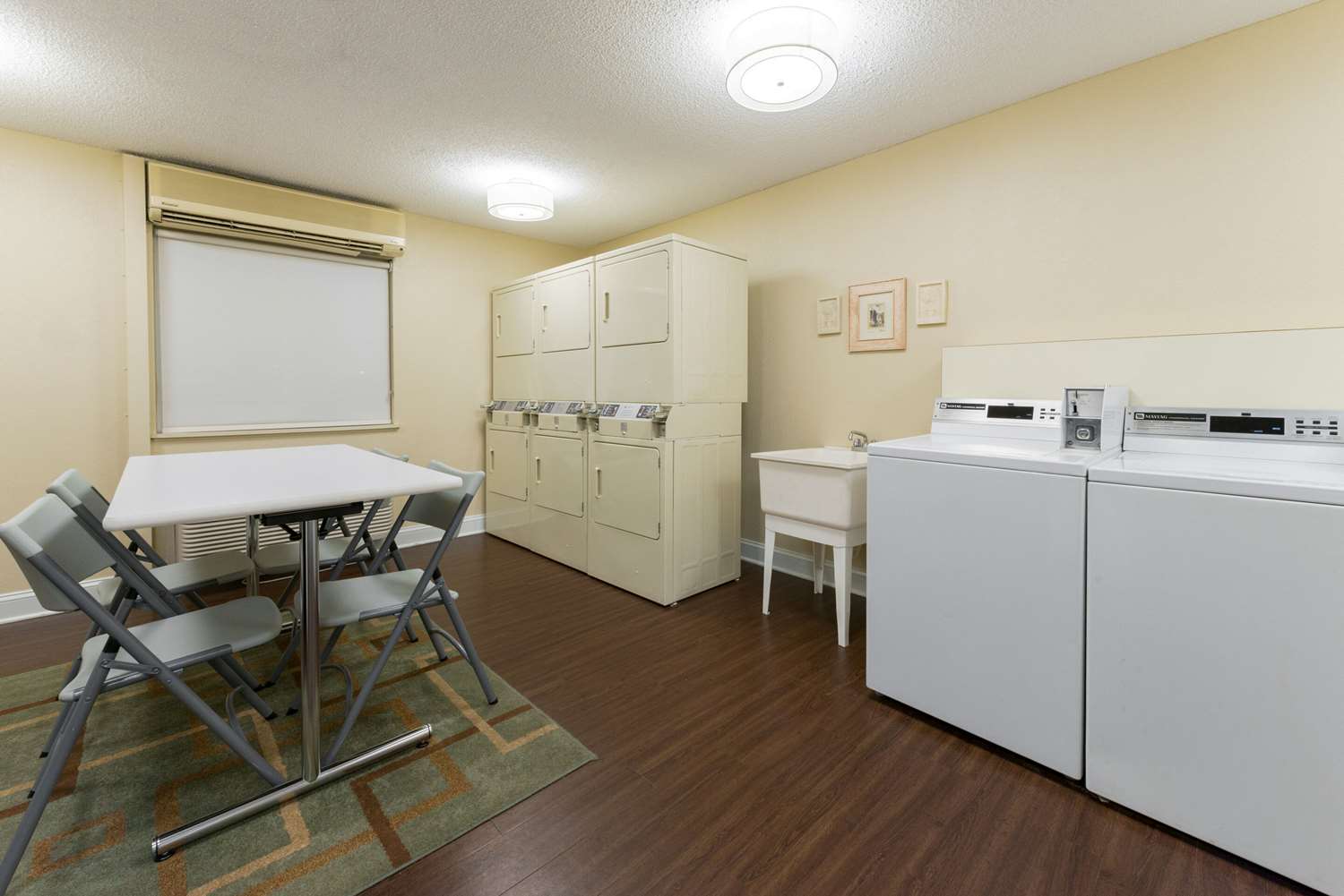 MainStay Suites Louisville Jeffersontown 11/17