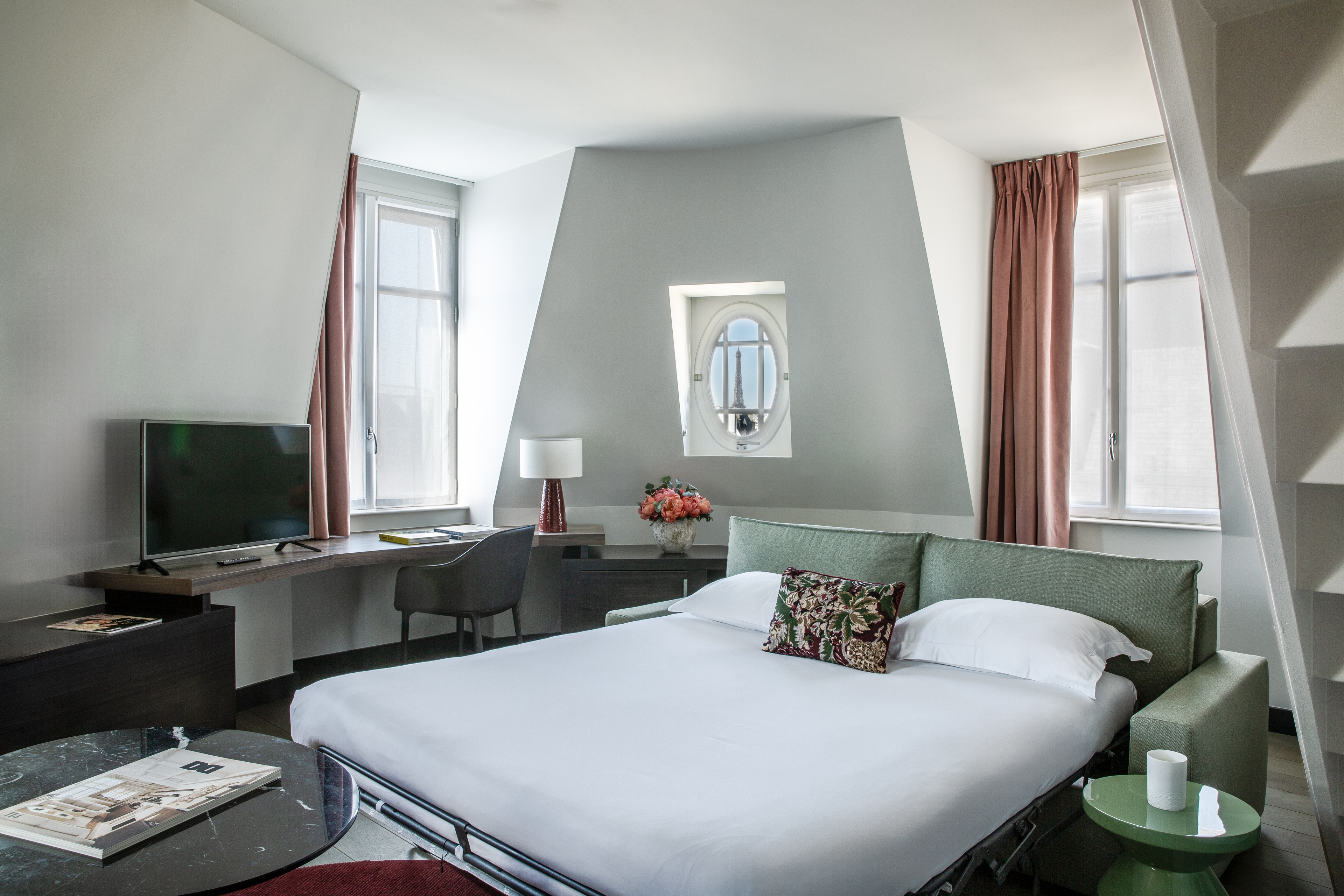 1 Bedroom, Suite, Eiffel View