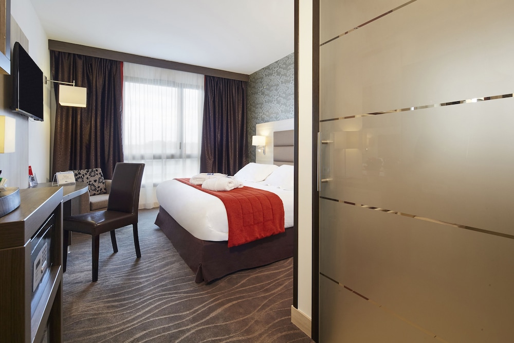 Kyriad Prestige Lyon Est Saint Priest Eurexpo Hotel And Spa 12/72