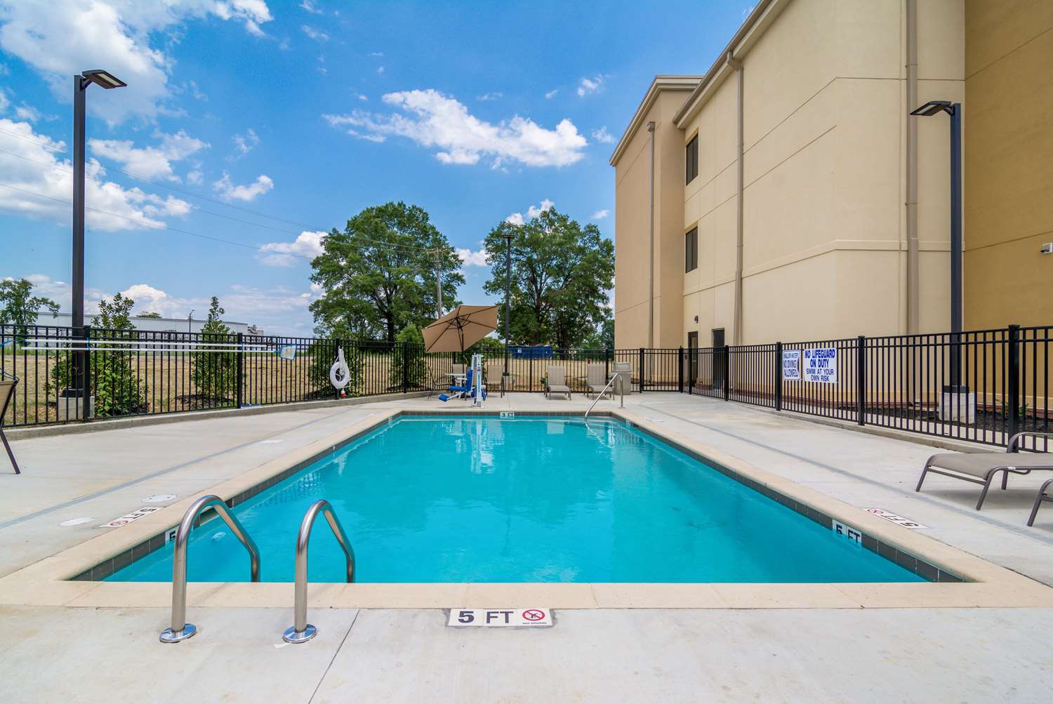 Comfort Inn & Suites Rock Hill Northeast 7/13