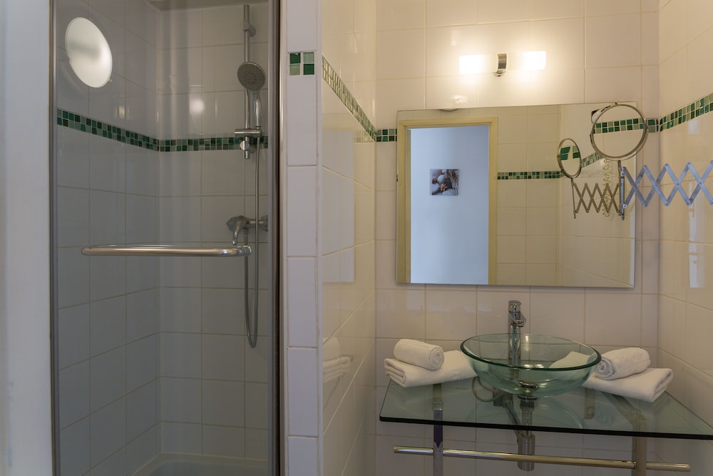 Hotel Villancourt 30/30
