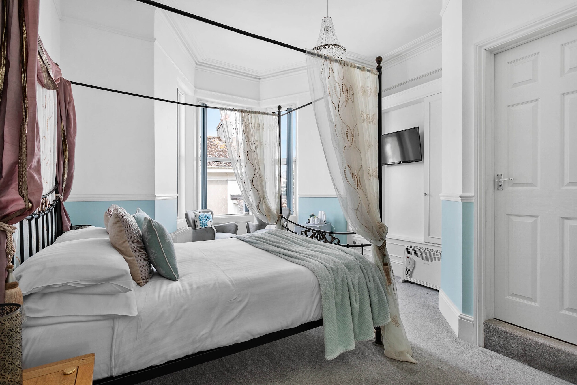 Four Poster, Superior, King Bed