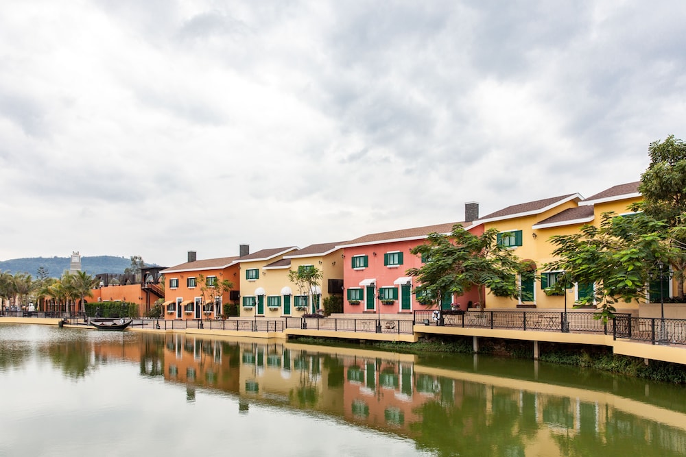 The Verona at Tub Lan 37/50