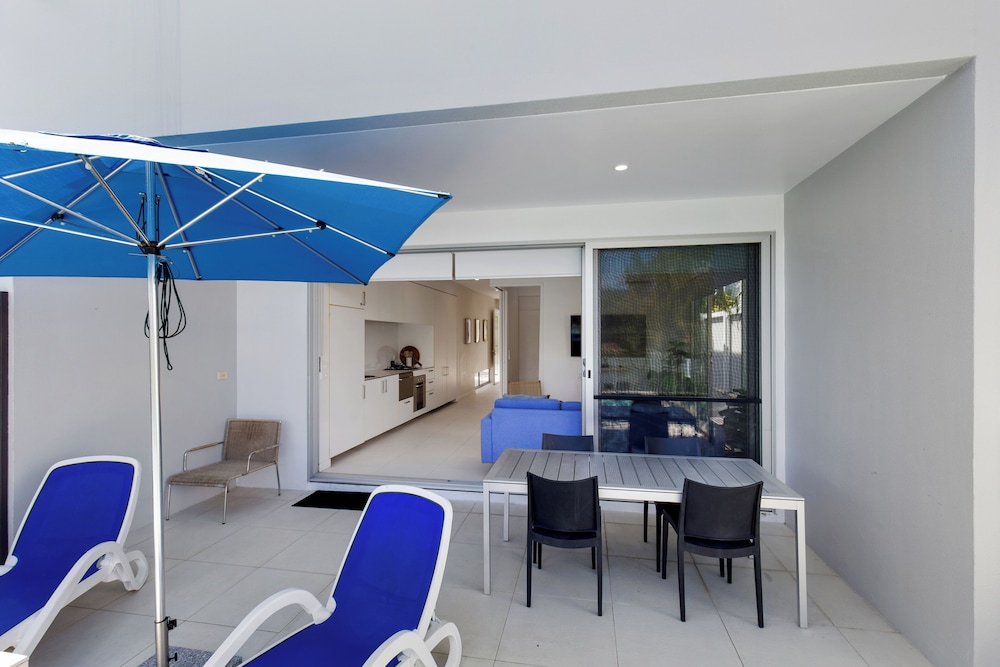 Pool Port Douglas 21/50