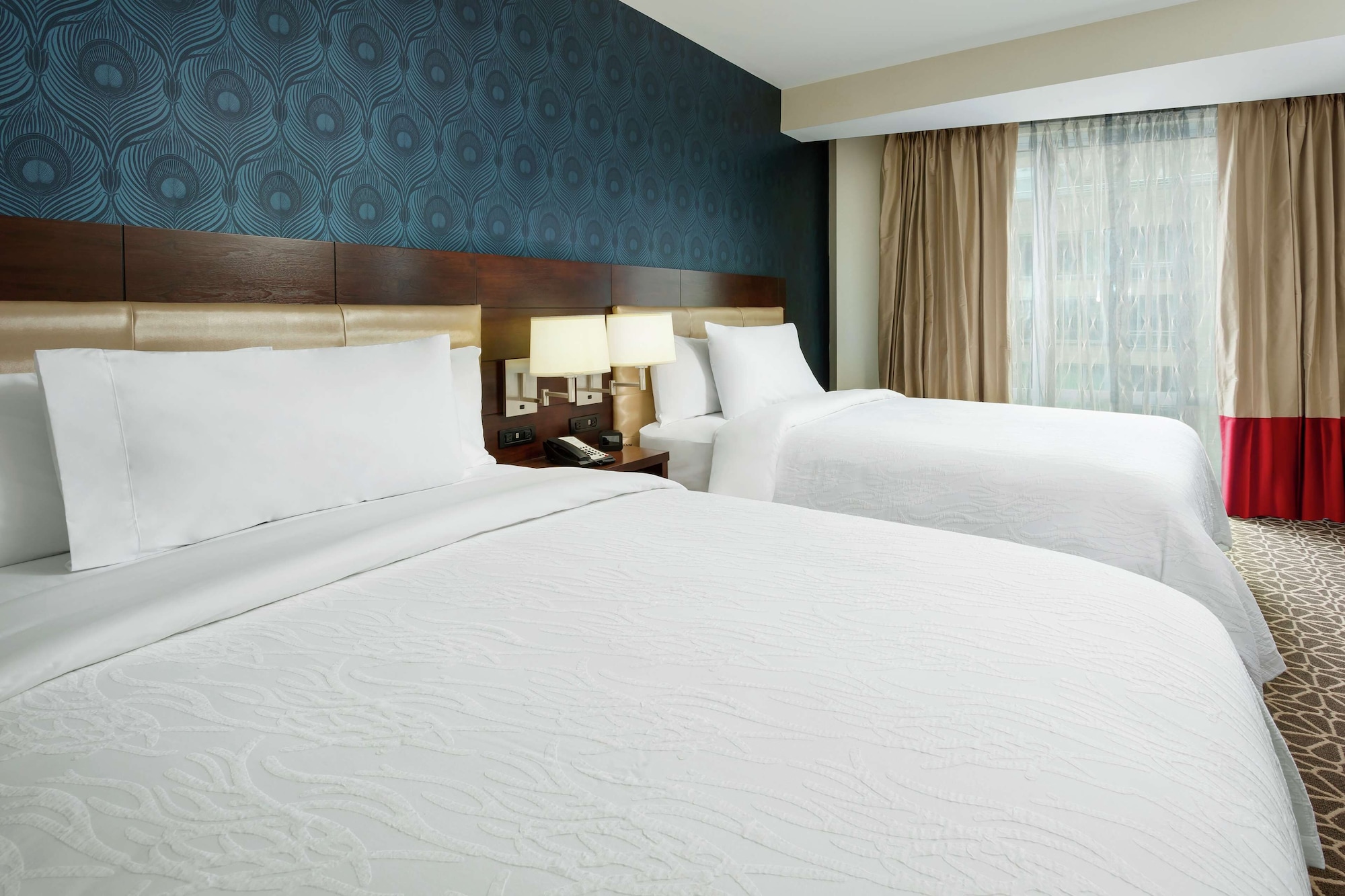 Suite, 2 Queen Beds, Accessible