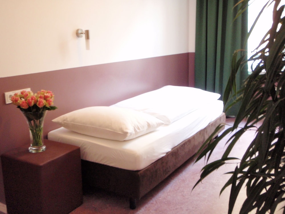 Grand Hostel Berlin Classic 44/71