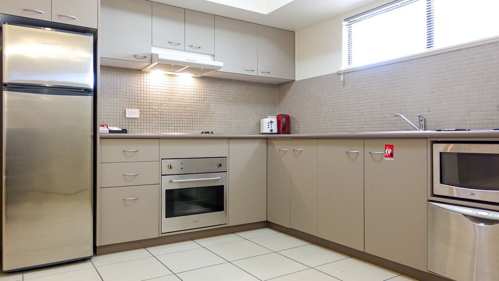 Southern Cross Atrium Apartments 13/56