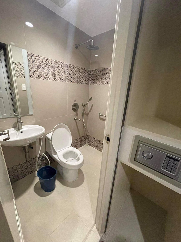 Hotel Sogo Edsa Cubao 50/55