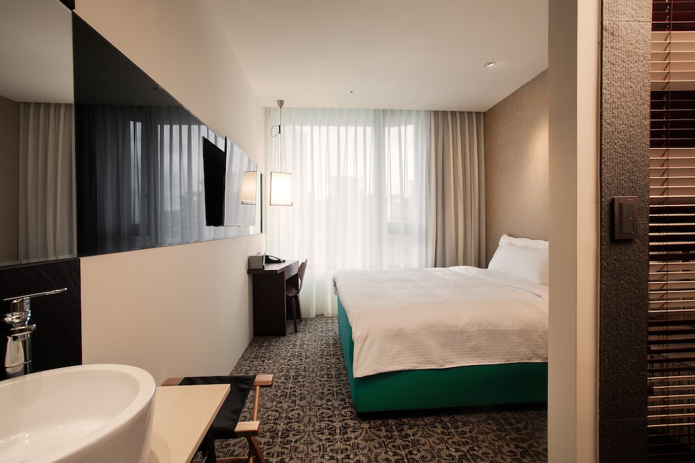 Lacle Hotel Luzhou Taipei 43/44