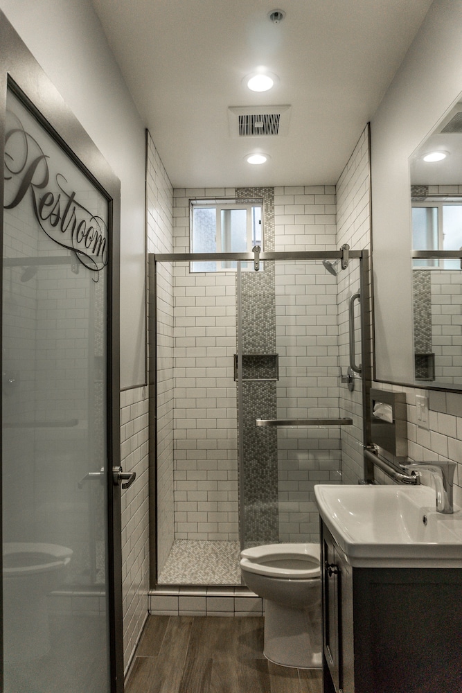 Ram s Hotel 48/50