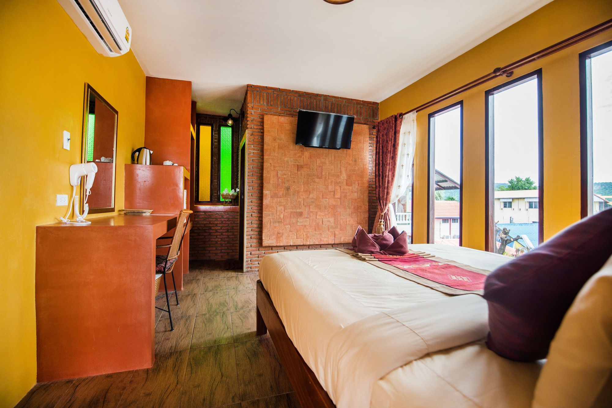 غرفة كلاسيكية بسرير كينج بشرفة بغرفة نوم واحدة، Pongphen Guesthouse 9/10