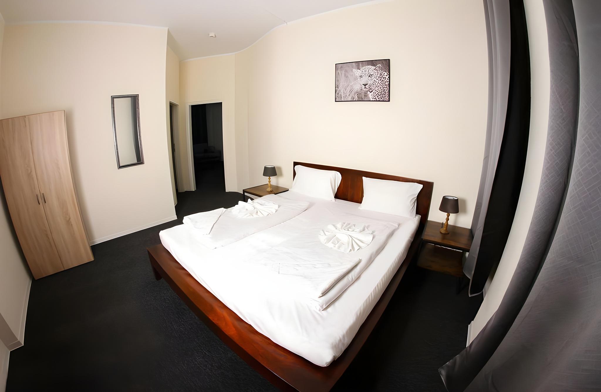 2 Bedrooms, Premium, Suite, Single Bed, 2 Bathrooms