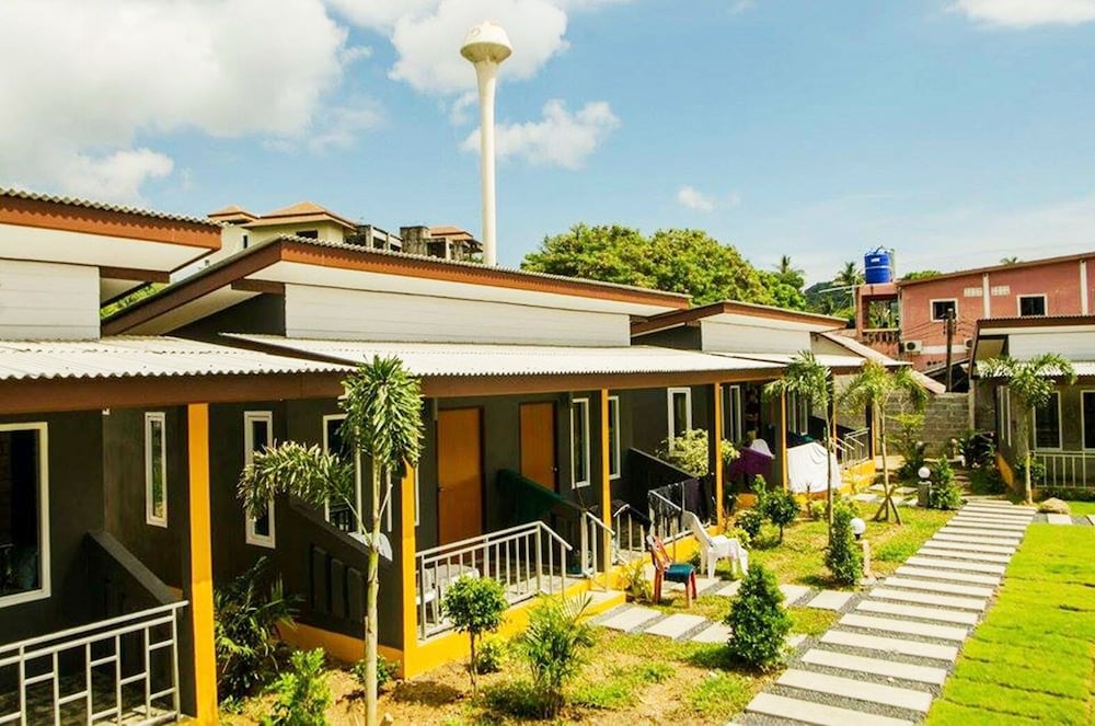 Popular Lanta Resort photo1