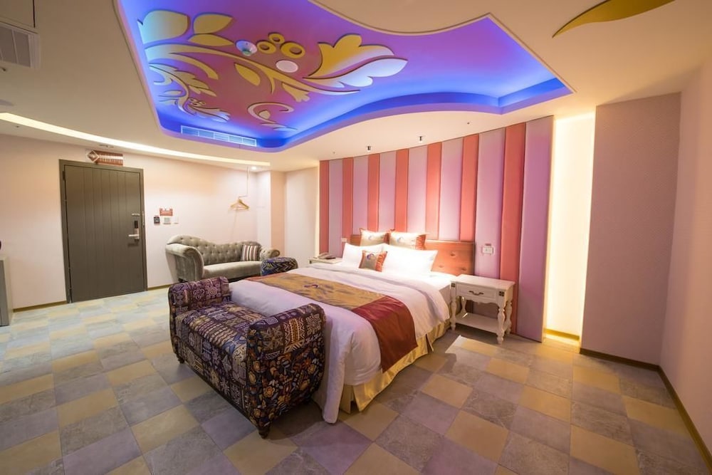 Ting-Shuai Motel 13/68