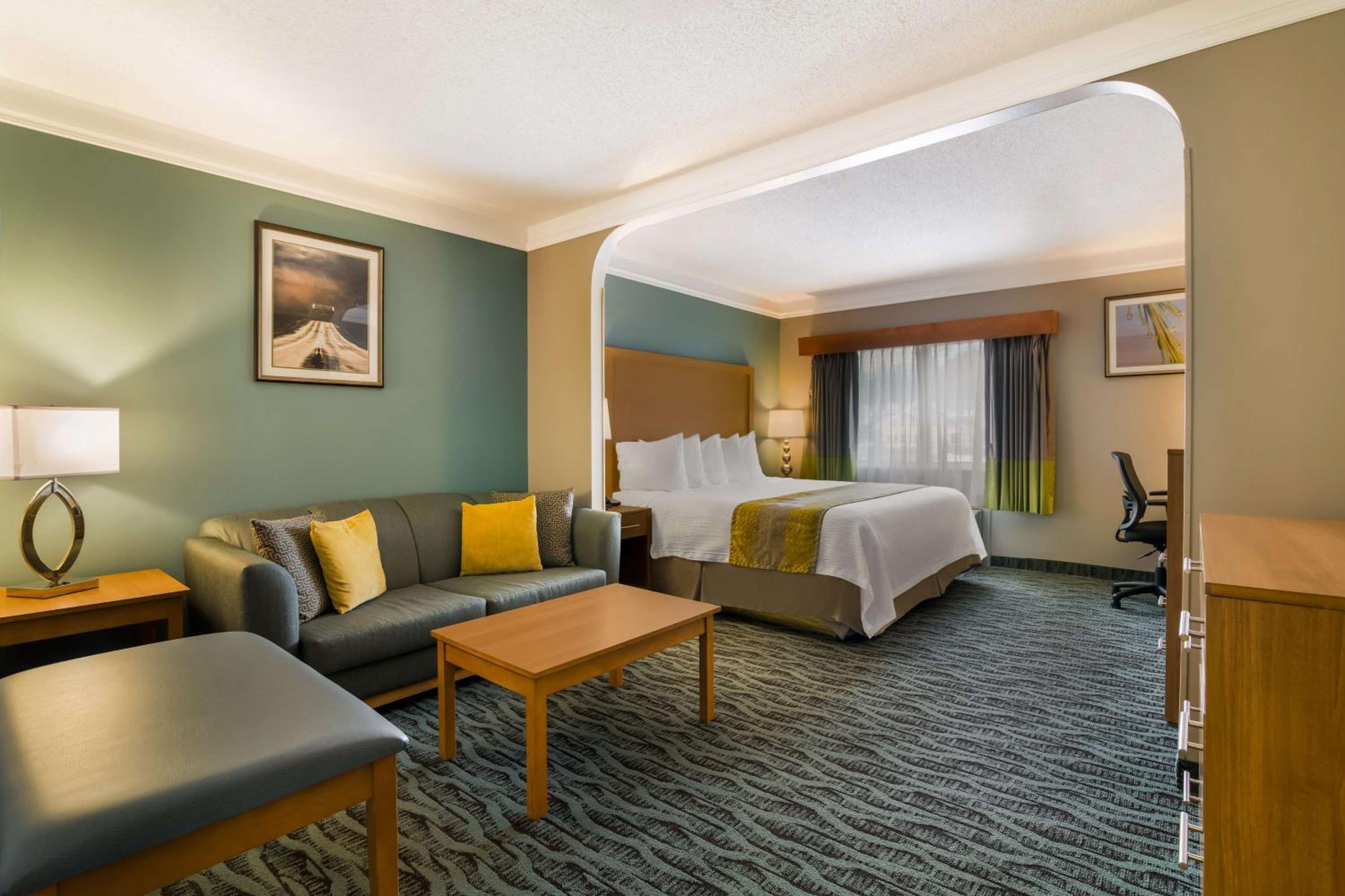 غرفة بسرير كوين، Best Western Plus Executive Court Inn & Conference Center 3/7