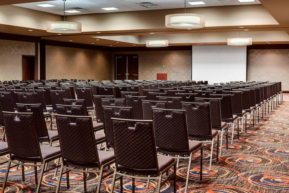 Courtyard By Marriott Columbia Missouri 37/38