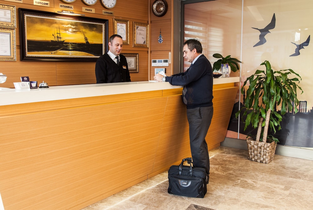 Grand Hotel Avcilar 5/50