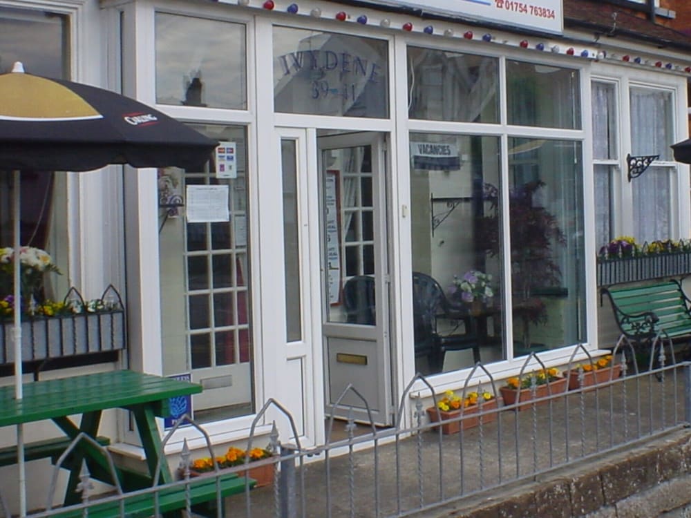 Ivydene Hotel 1/50