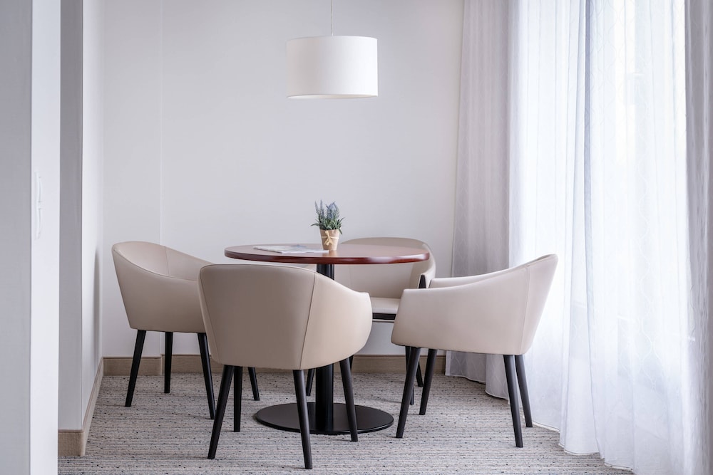 Courtyard By Marriott Munich City Center 40/40