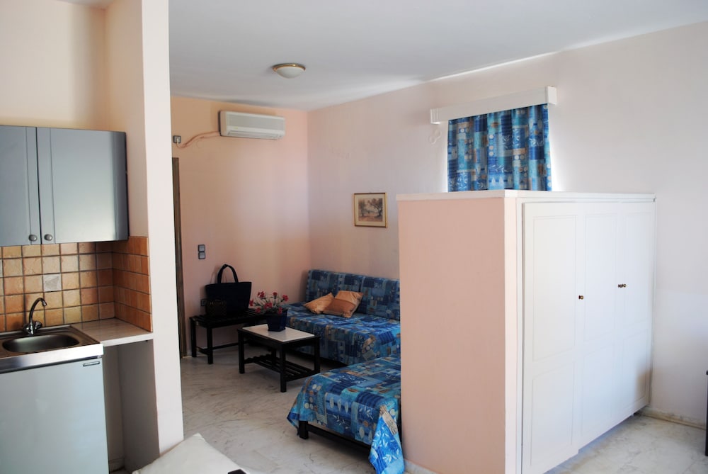 MARITAS APARTMENTS 38/67