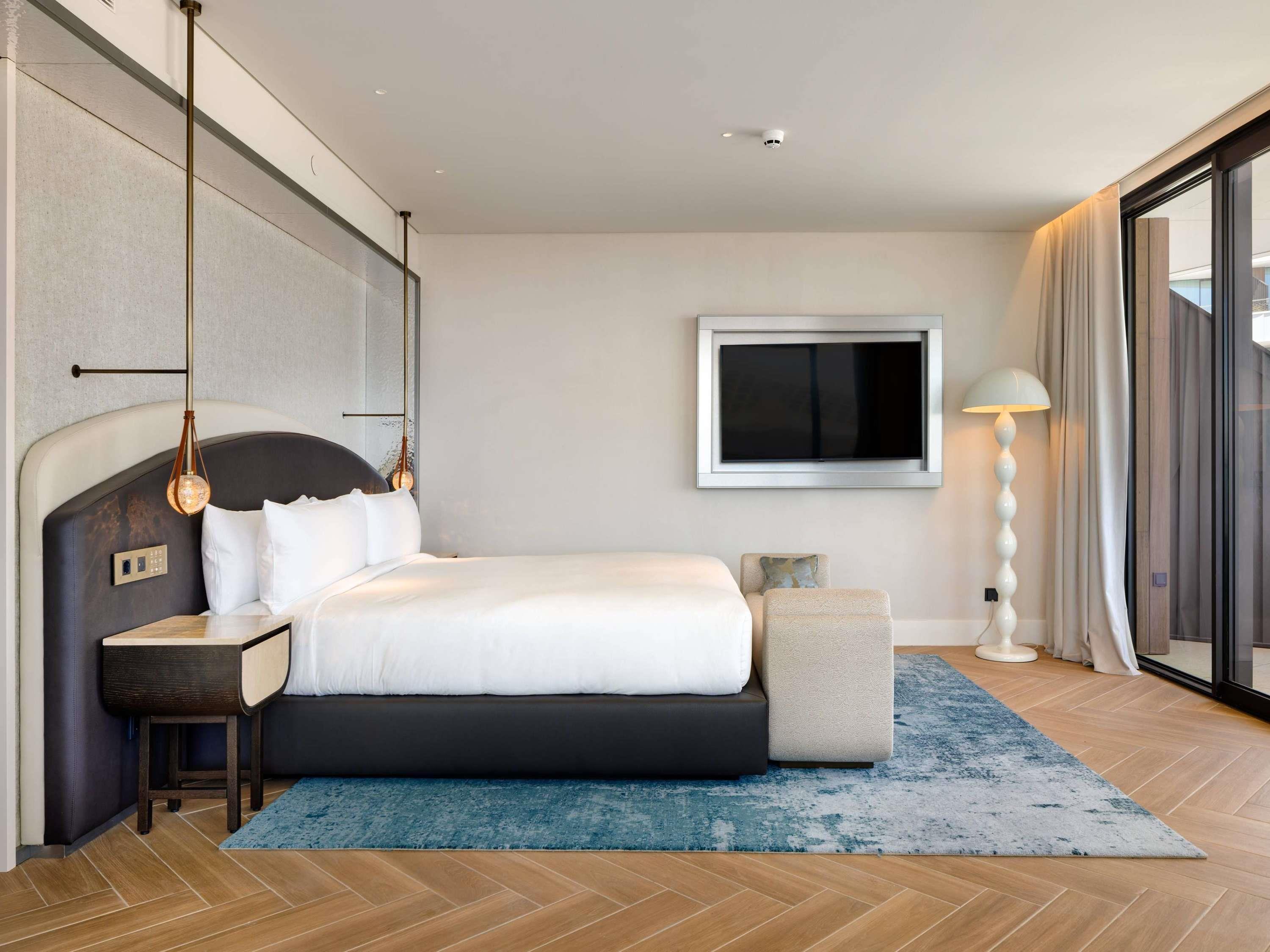 Marina, Suite, Terrace
