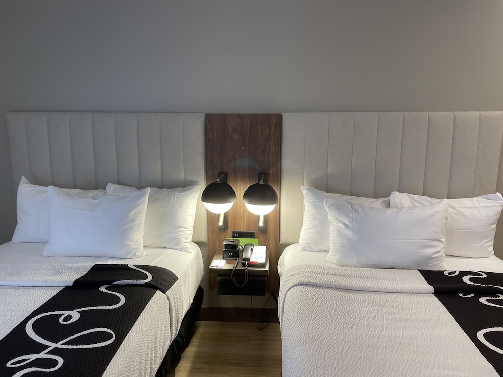La Quinta Inn And Suites By Wyndham Port Arthur 13/50