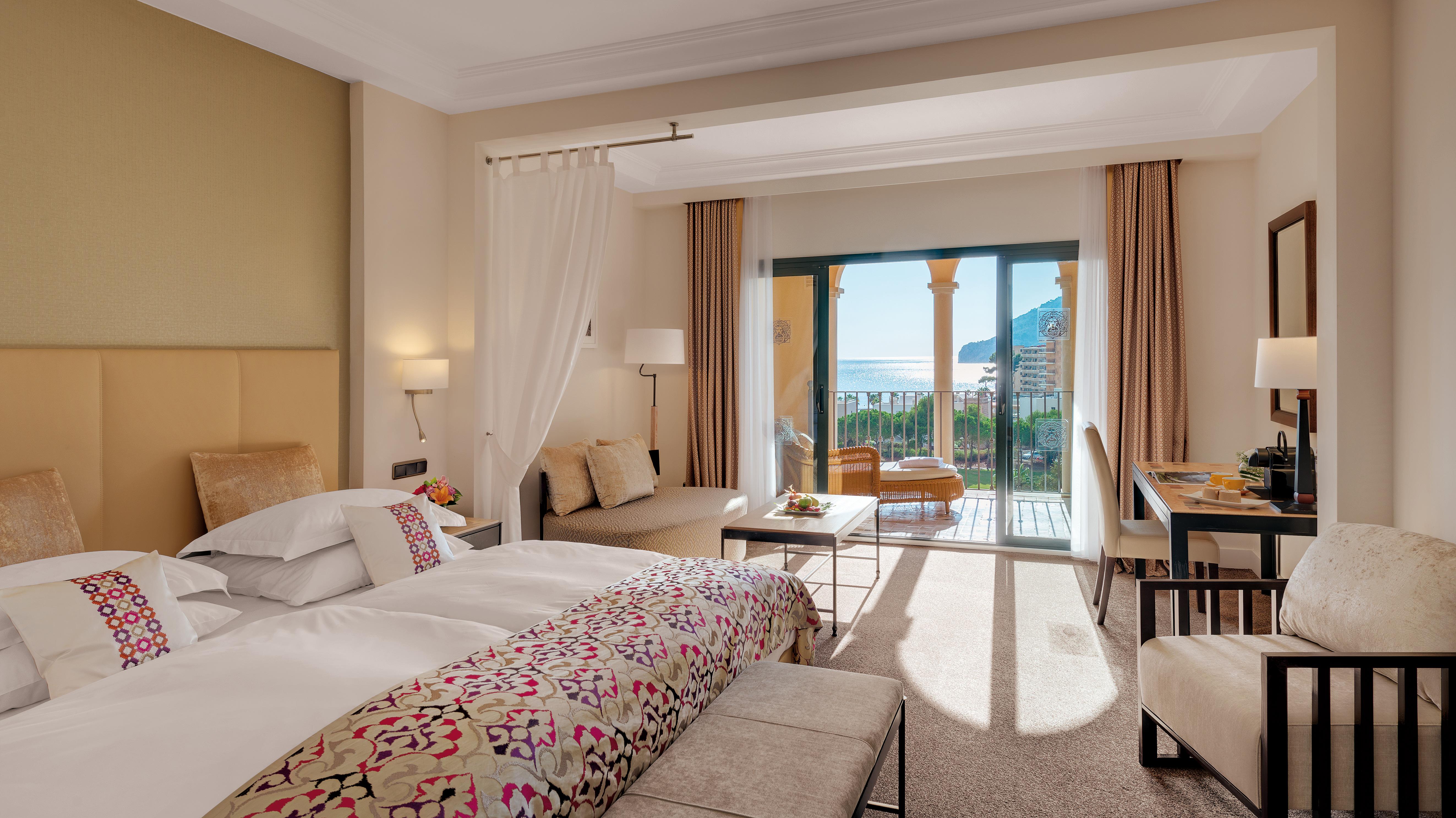 Executive, Sea Side, Balcony