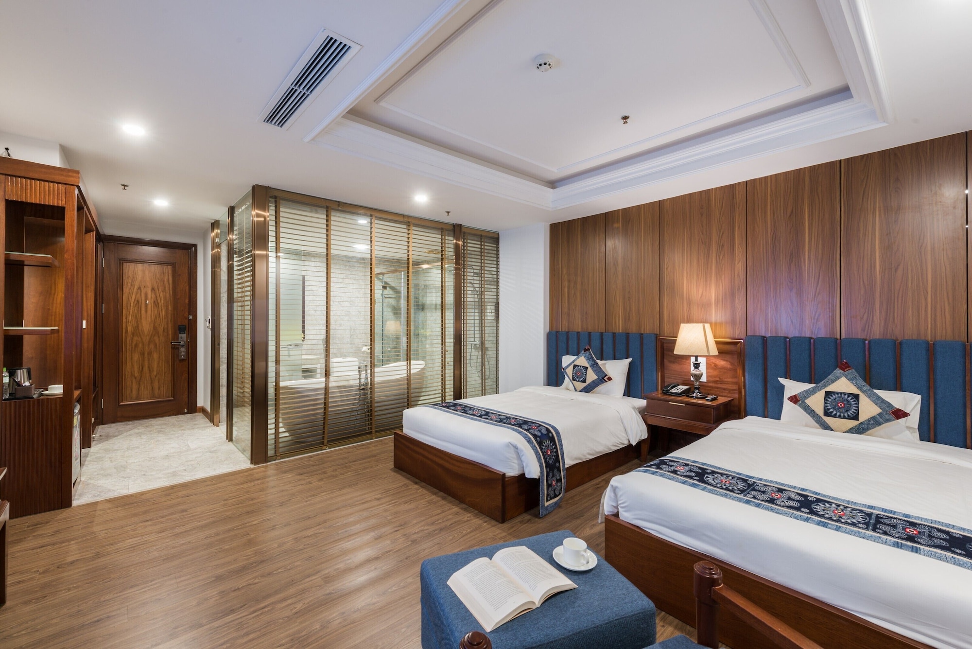 غرفة غراند ديلوكس بسرير كينج بإطلالة على الجبل، Bamboo Sapa Hotel 3/5
