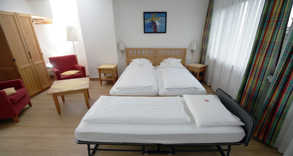 Badhotel Restaurant Stauferland 24/75