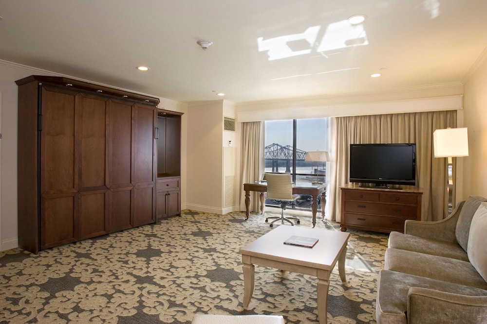Hilton New Orleans Riverside 39/55