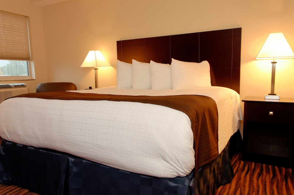 Cobblestone Inn & Suites - Fort Madison 6/54
