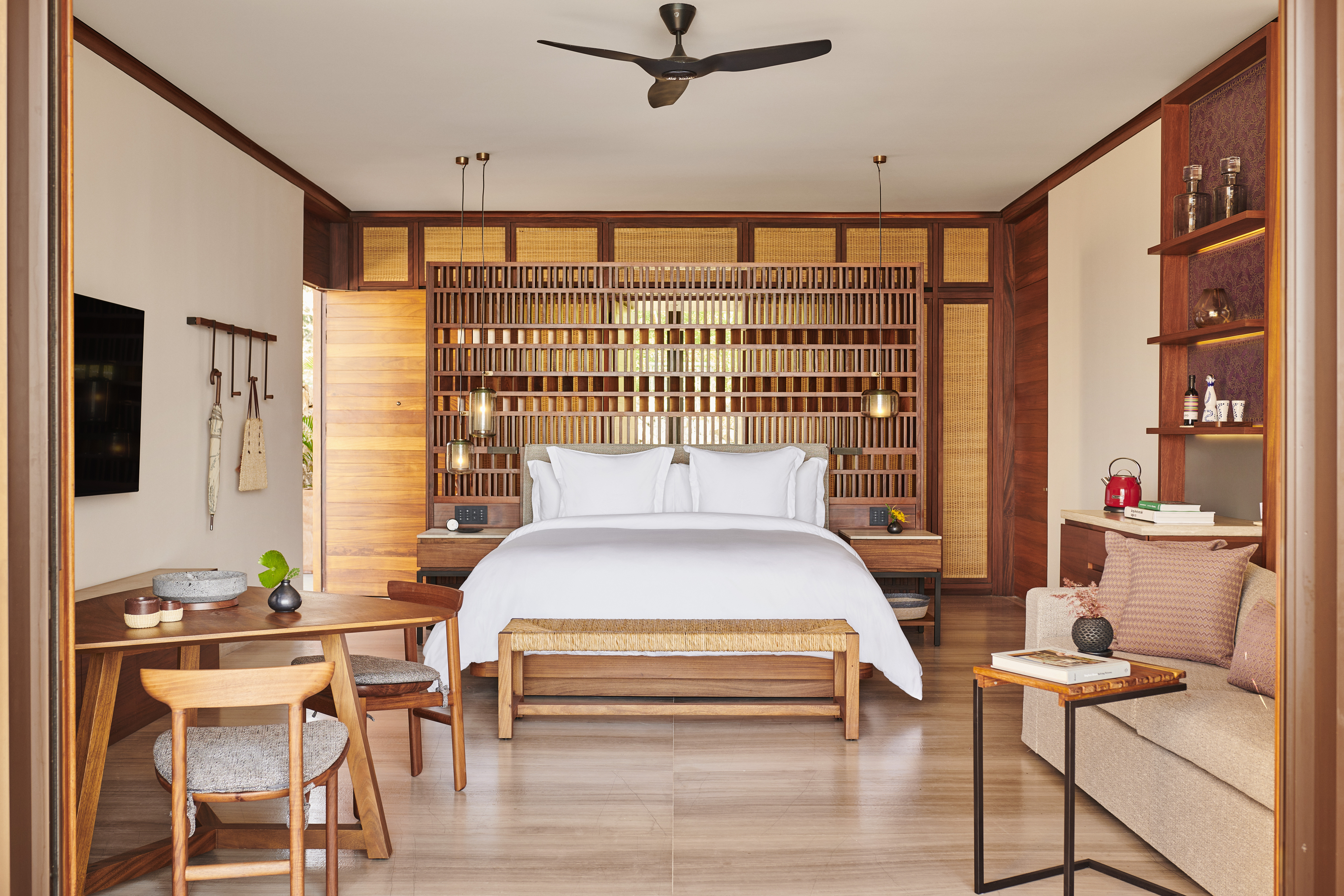 2 Bedrooms, Ocean, Suite, Beach Front, Private Infinity Pool