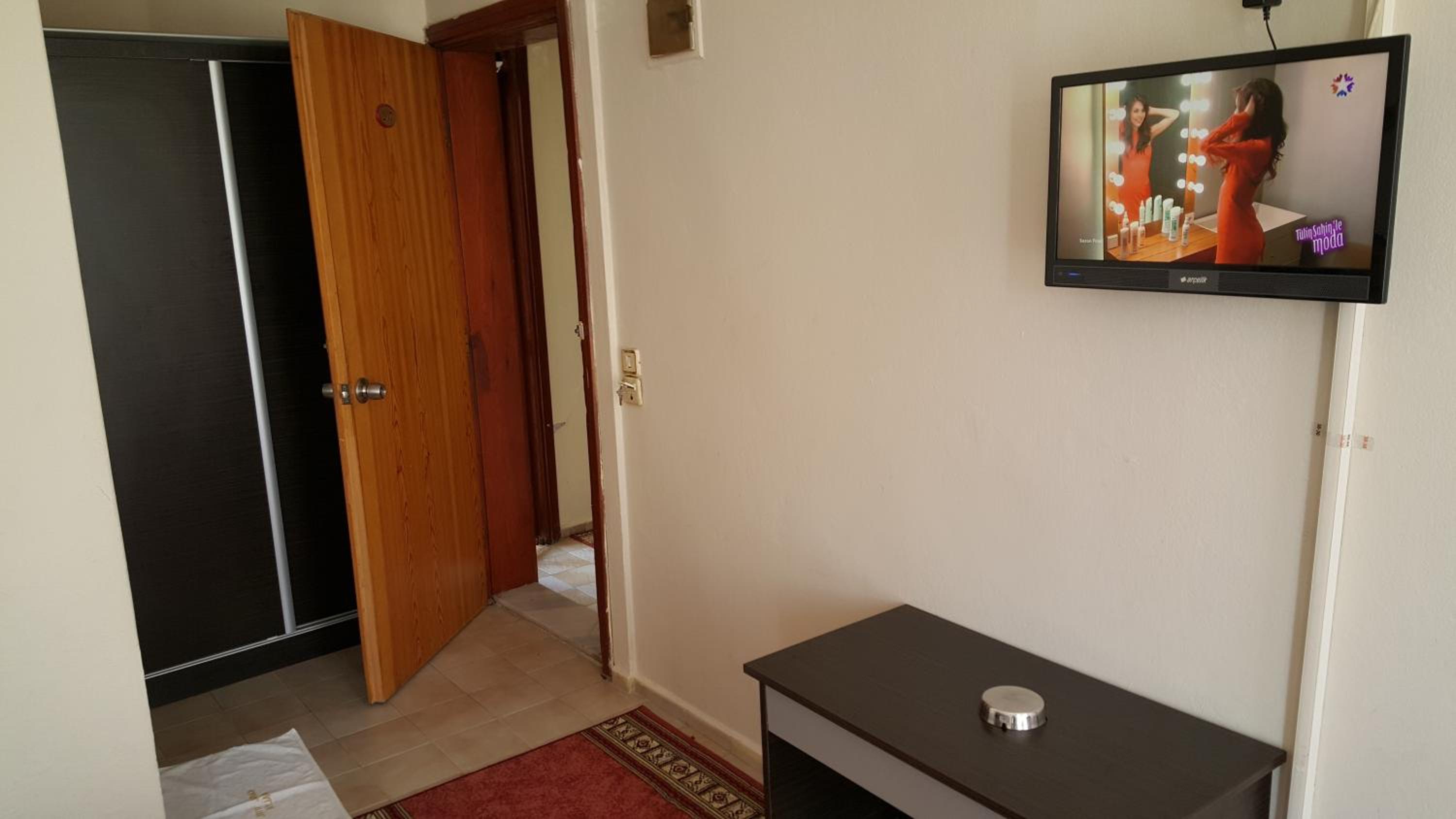 Kartal Hotel 12/60