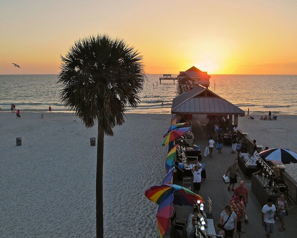 Shephards Beach Resort 52/66