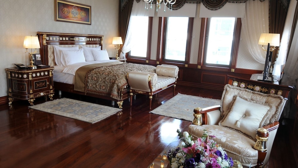 MEYRA PALACE 16/69