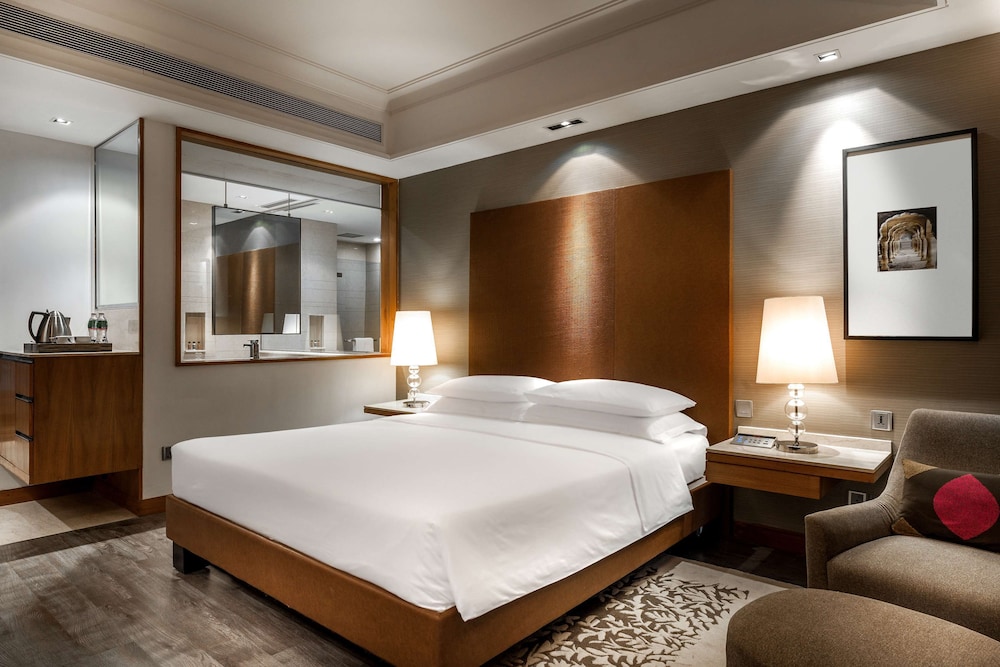HYATT AHMEDABAD 12/50