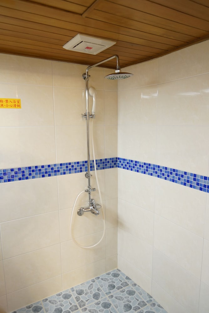 Ying Dai Hotel 27/28