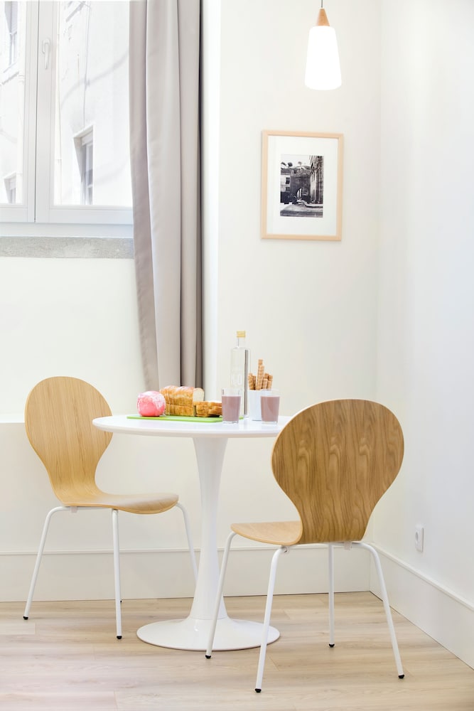 Ascensor Da Bica Lisbon Serviced Apartments 60/68